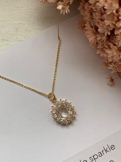 Date Night - Pendant Necklace - Gold Plated