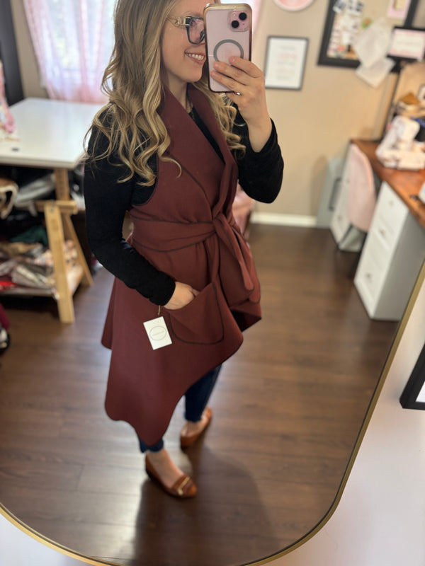 Material  Rosewood - Downtown Vest