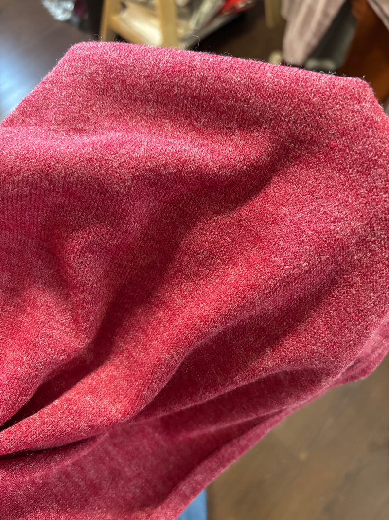 Pink/Red – City Shrug