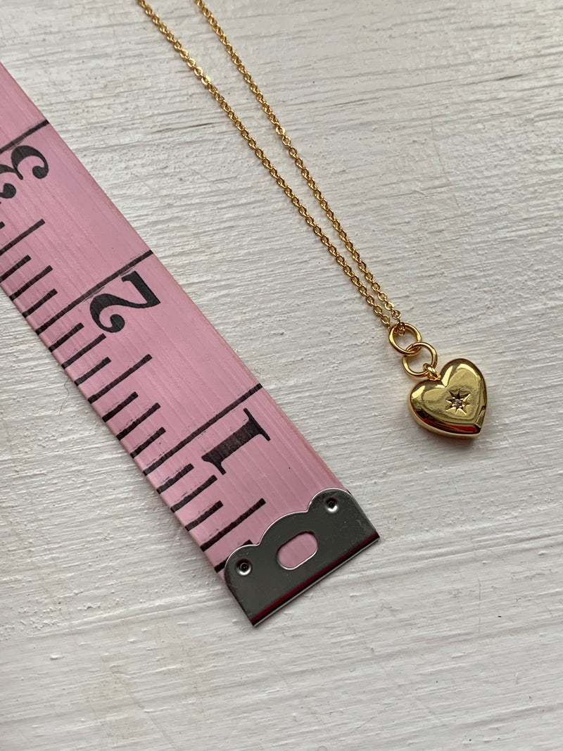 Love Story - Heart Pendant Necklace - Gold Plated
