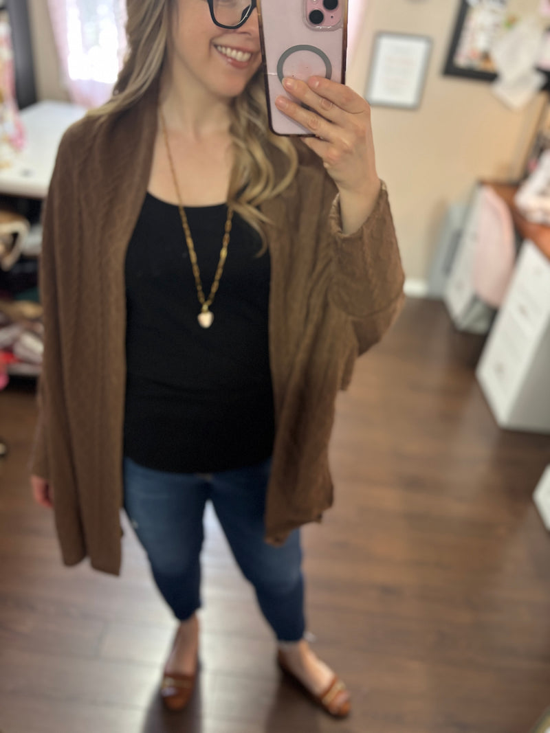 Latte Cable Knit – City Shrug