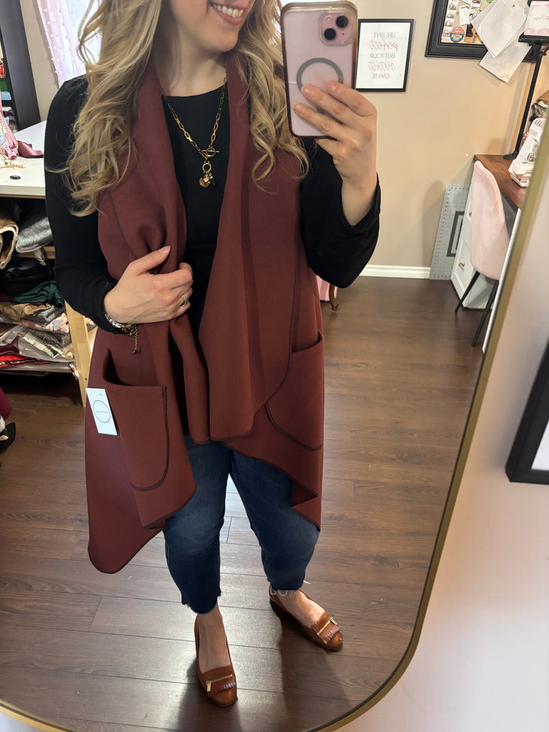 Material  Rosewood - Downtown Vest