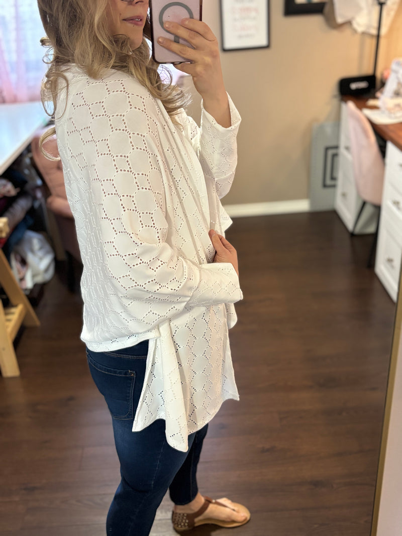 White Eyelet City Shrug – Cozy, Stylish & Effortless Layering Piece