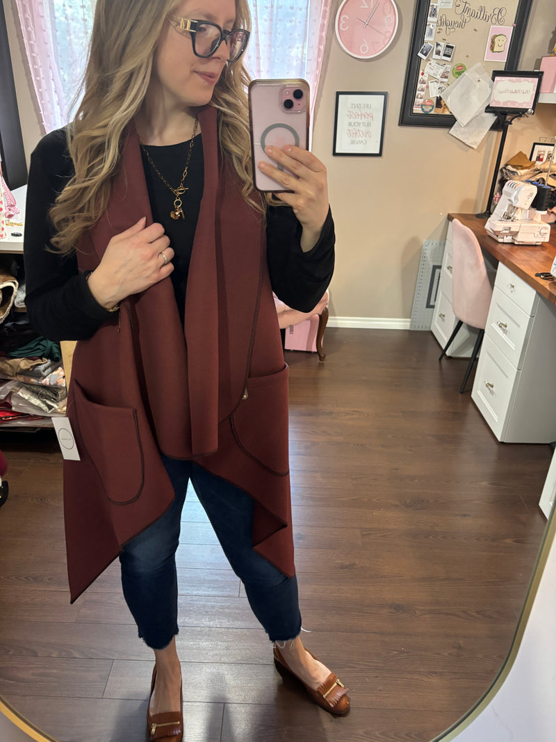 Material  Rosewood - Downtown Vest