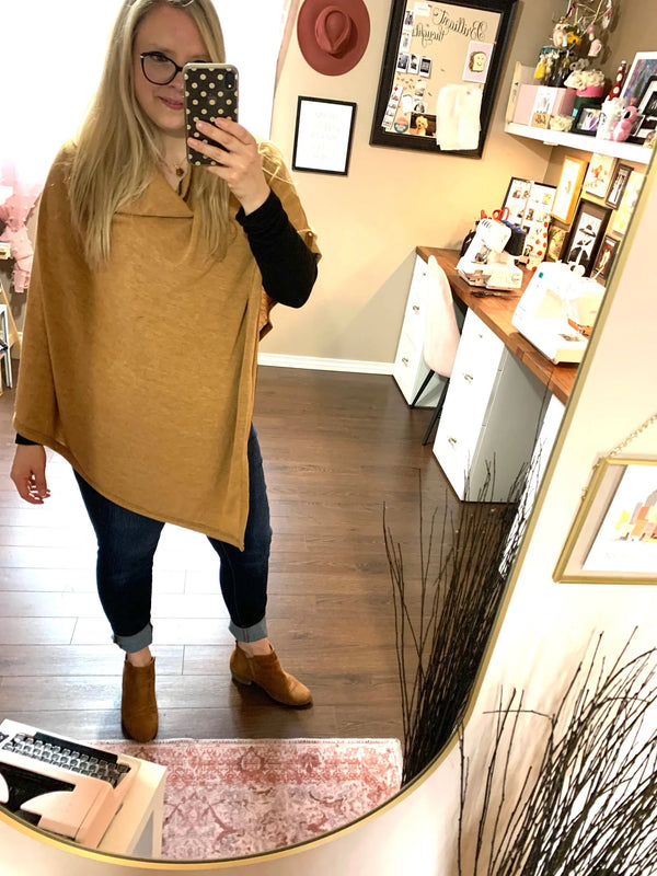 Women’s Toffee Park Ave Poncho Lightweight 